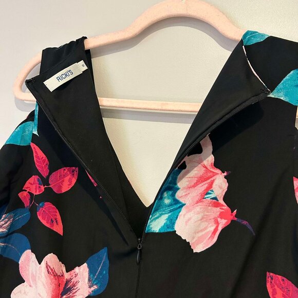 Floral Cold Shoulder Dress - Picture 4 of 4